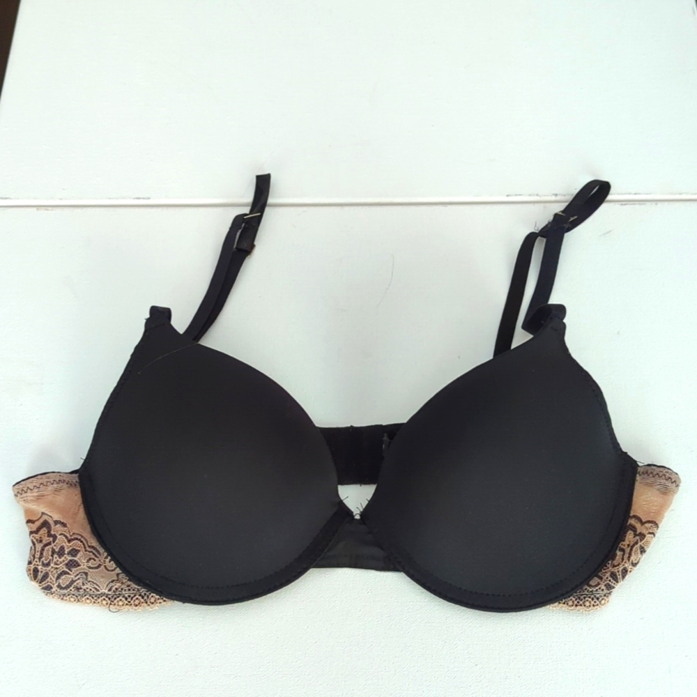 Tahari black bra. Size 36C